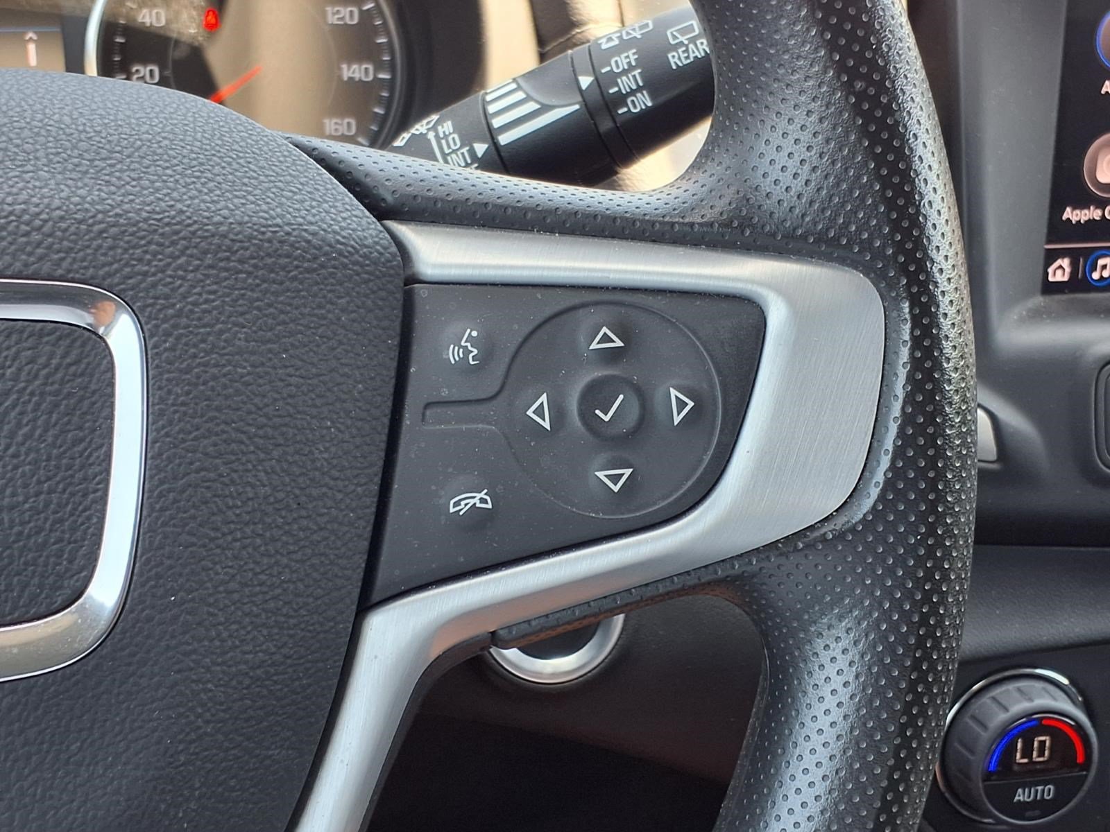 Used 2023 GMC Terrain SLE w/ Driver Convenience Package FWD image 26