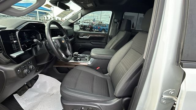 Used 2024 Chevrolet Silverado 1500 LT image 17