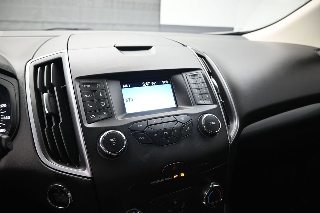 Certified 2019 Ford Edge SE FWD image 20
