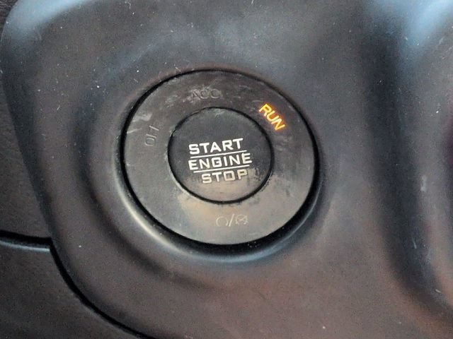 Used 2019 Jeep Wrangler Unlimited Sahara AWD/4WD image 26