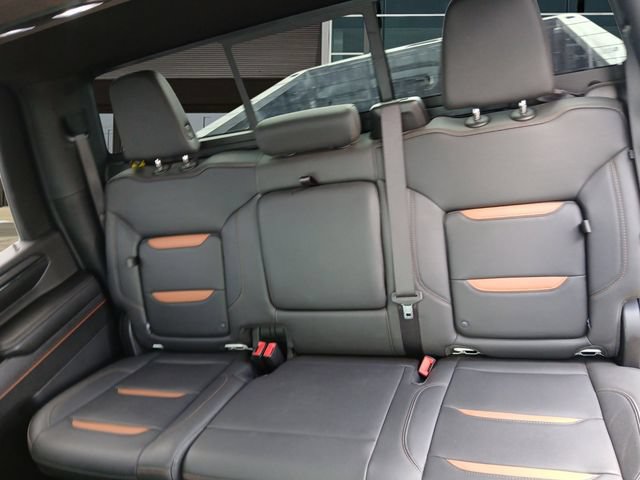 Used 2024 GMC Sierra 2500 AT4 w/ AT4 Premium Plus Package AWD/4WD image 13