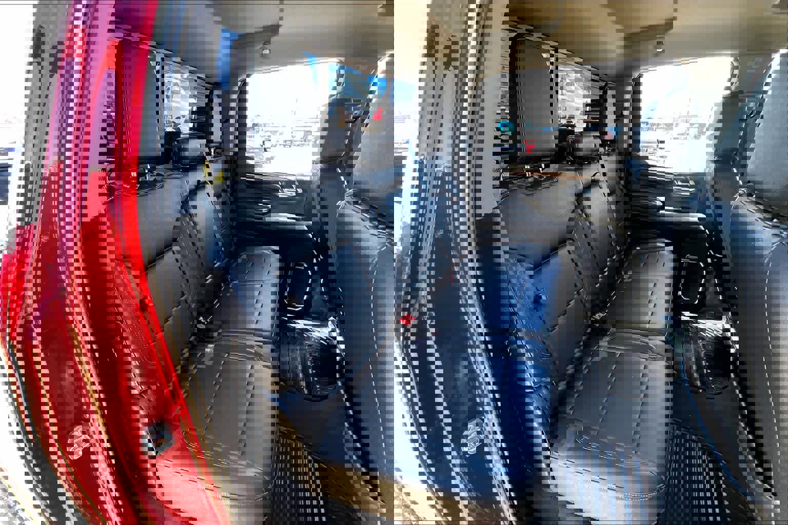 Used 2022 GMC Sierra 1500 Elevation w/ Elevation Premium Package AWD/4WD image 18