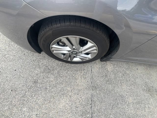 Used 2020 Hyundai Elantra Value Edition w/ Winter Weather Package FWD image 22