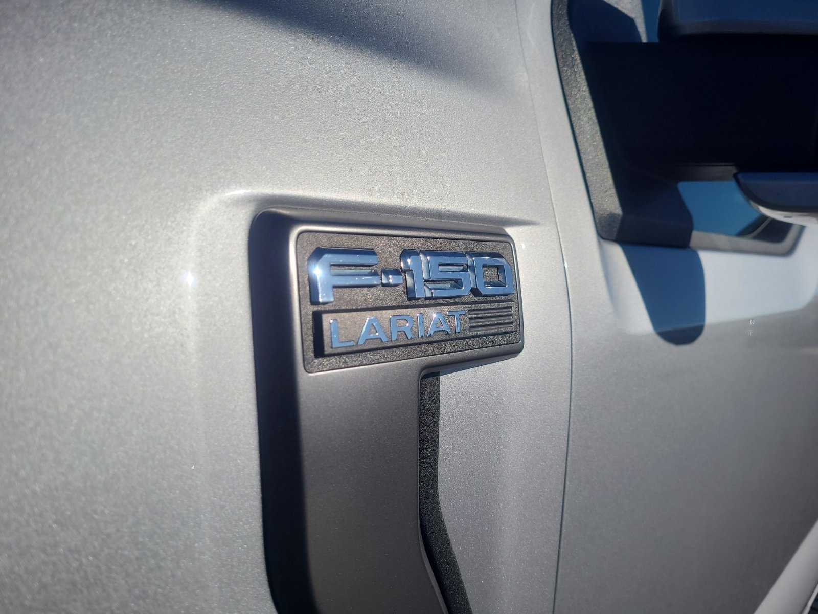 Certified 2021 Ford F150 Lariat w/ Equipment Group 502A High image 24