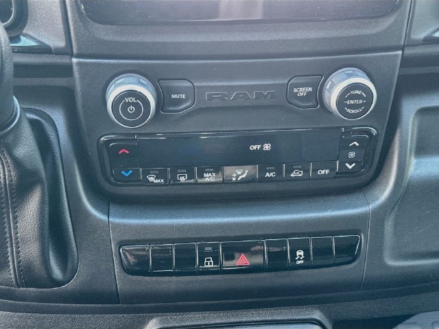 Used 2025 RAM ProMaster 2500 w/ U-Haul Equipment Group FWD image 27