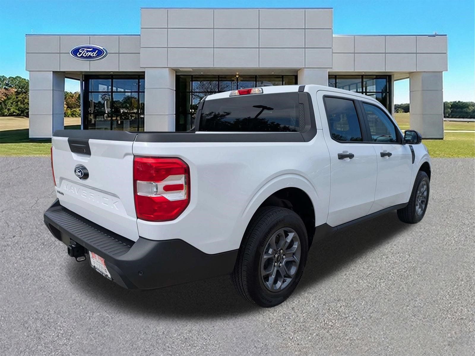 Certified 2026 Ford Maverick XLT w/ XLT Luxury Package AWD/4WD image 2