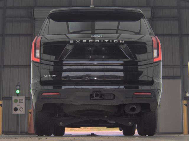 Certified 2025 Ford Expedition Active RWD image 7