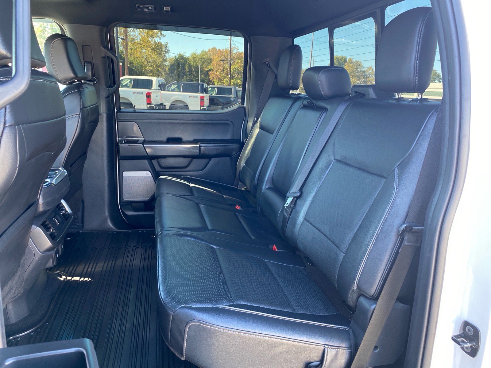 Certified 2024 Ford F150 Lariat w/ FX4 Off-Road Package AWD/4WD image 14