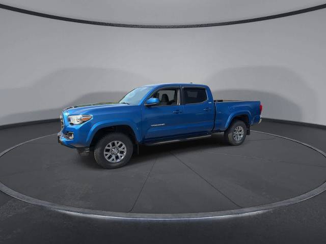 Used 2018 Toyota Tacoma SR5 AWD/4WD image 4