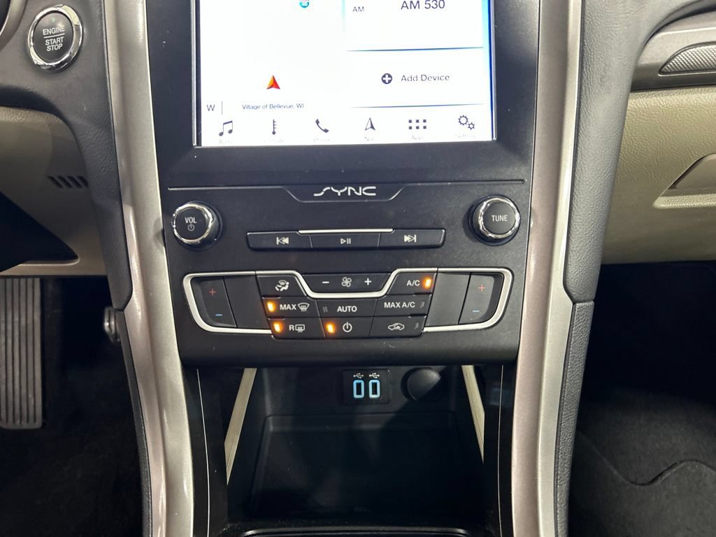 Certified 2019 Ford Fusion SE FWD image 22