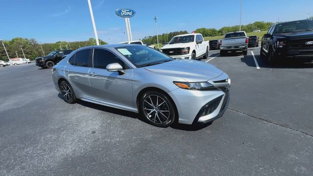 Used 2022 Toyota Camry SE FWD image 9