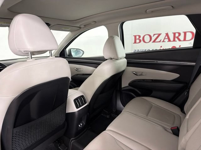 Used 2023 Hyundai Tucson Limited w/ Winter Package FWD image 14