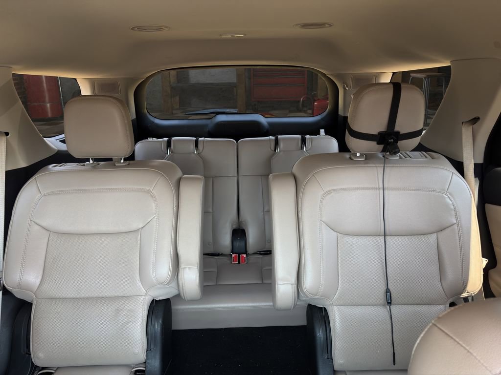 Certified 2022 Ford Explorer Limited w/ Equipment Group 301A image 12