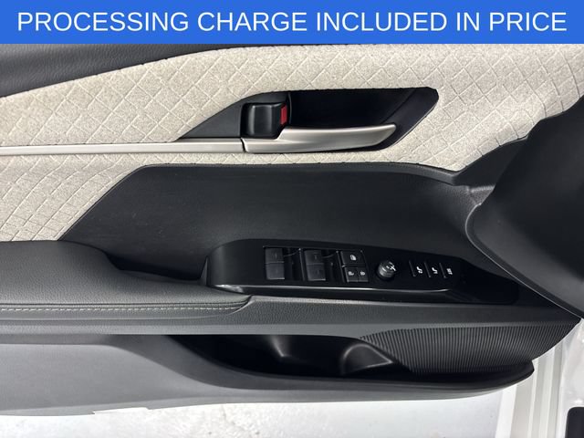 Used 2025 Toyota Camry XLE w/ Premium Plus Package FWD image 5