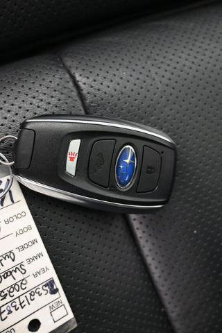 Used 2025 Subaru Outback Touring AWD/4WD image 27