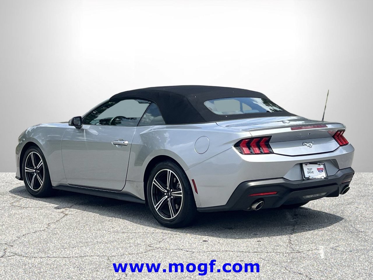 Certified 2024 Ford Mustang Premium RWD image 2