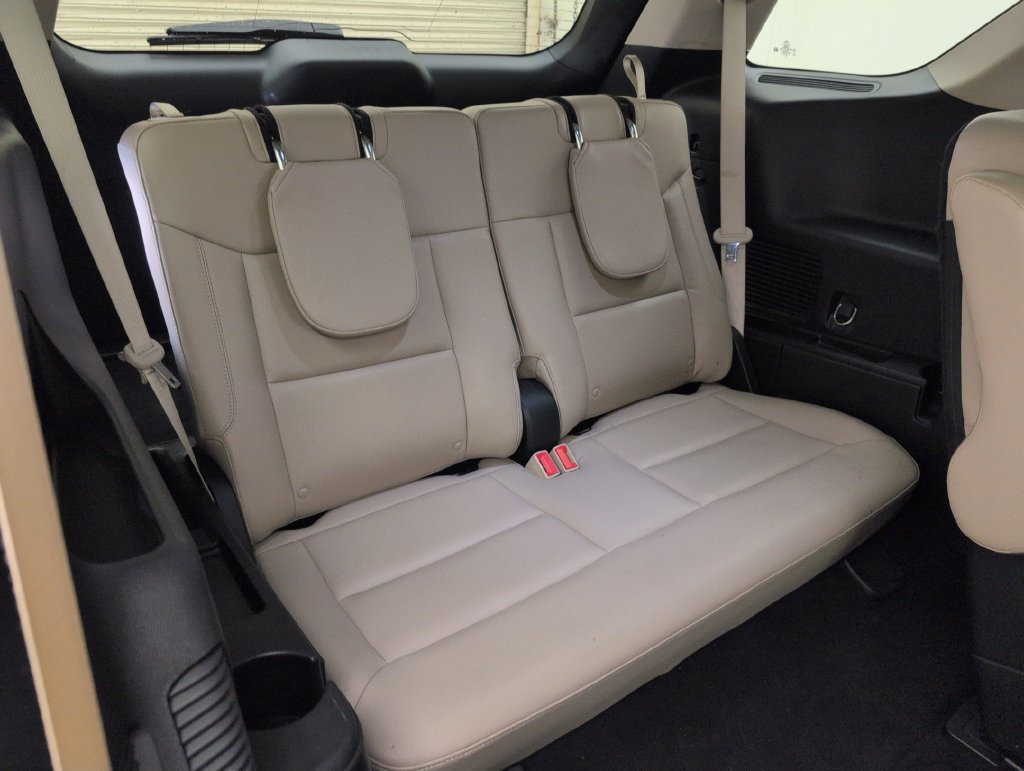Certified 2020 Ford Explorer XLT w/ Equipment Group 202A RWD image 17