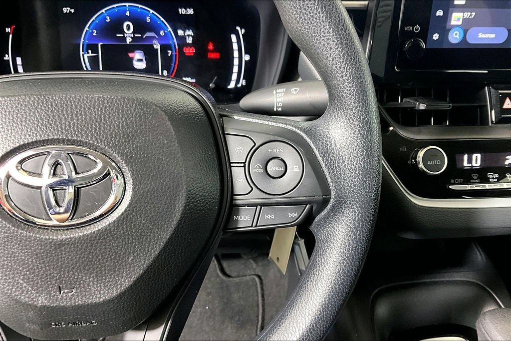 Used 2026 Toyota Corolla LE FWD image 15