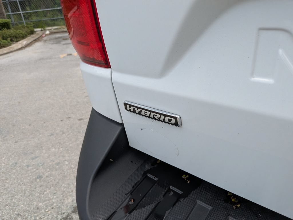 Certified 2024 Ford Maverick XLT FWD image 17
