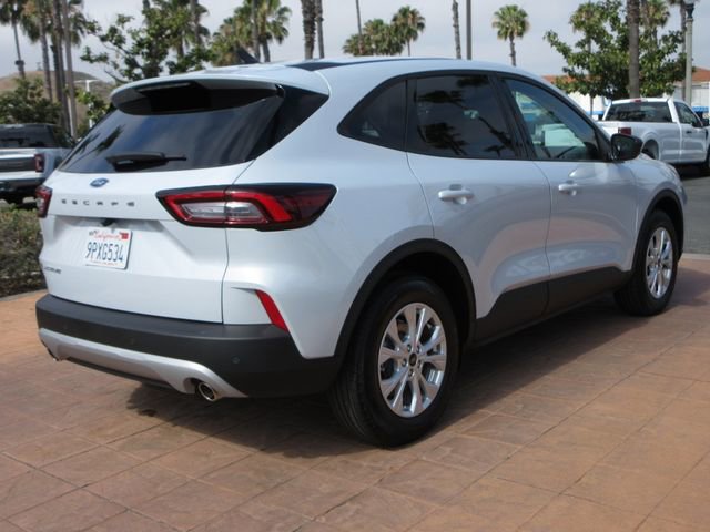 Certified 2025 Ford Escape Active w/ Tech Pack #1 FWD image 4