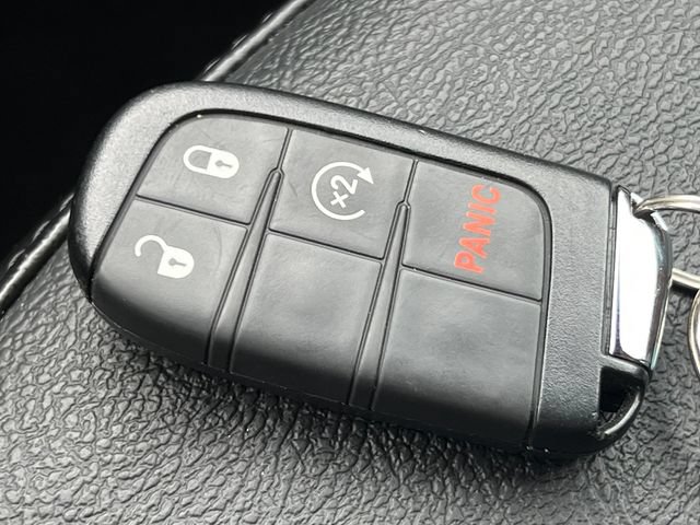 Used 2023 Jeep Compass Limited AWD/4WD image 31