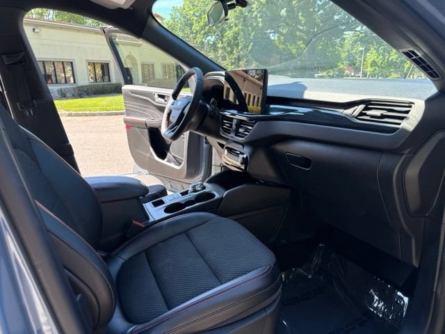 Certified 2023 Ford Escape ST-Line w/ Tech Pack #1 AWD/4WD image 20