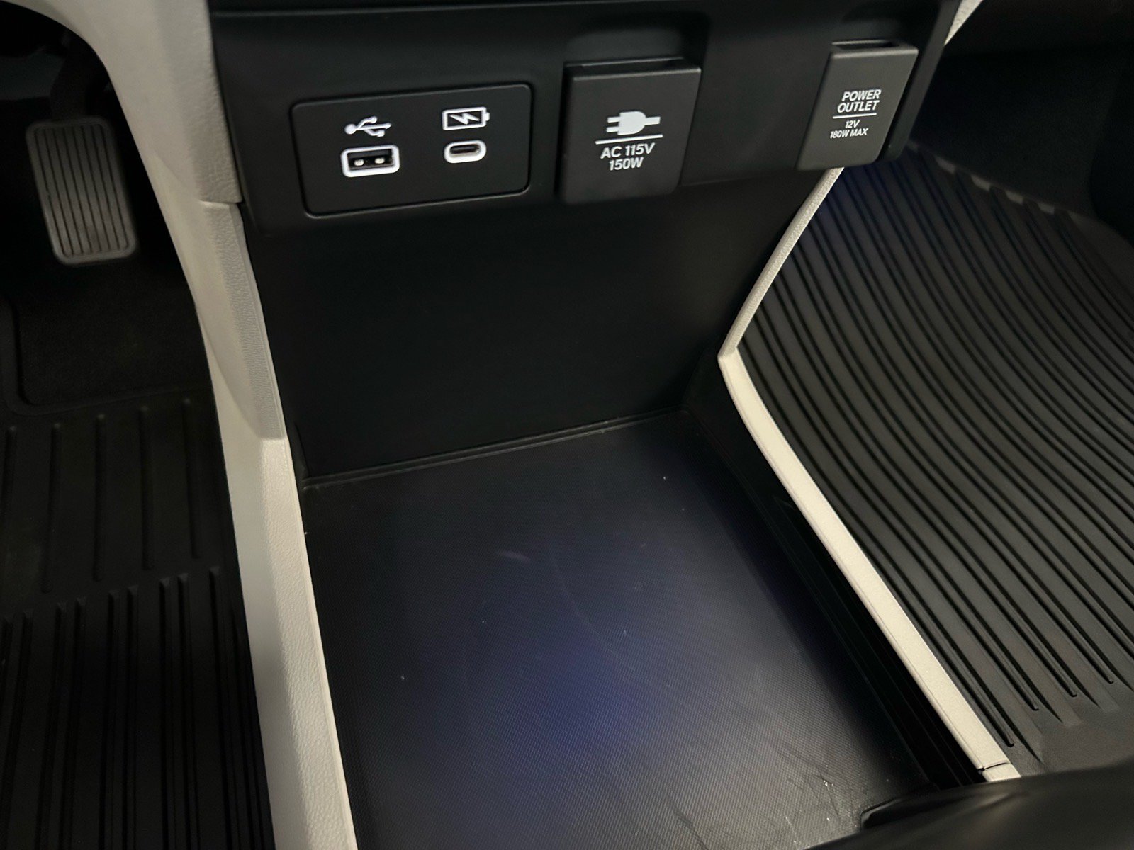 Used 2025 Honda Odyssey Elite image 37
