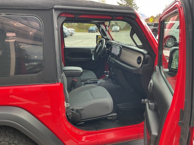 Used 2024 Jeep Wrangler Sport AWD/4WD image 29