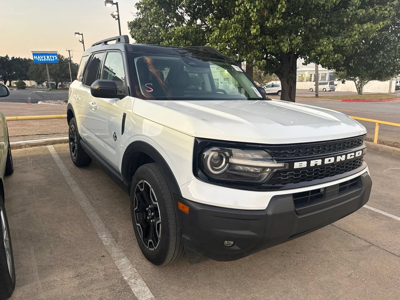 Certified 2025 Ford Bronco Sport Outer Banks AWD/4WD image 3