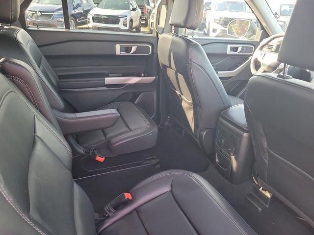 Certified 2023 Ford Explorer XLT w/ Equipment Group 202A AWD/4WD image 28