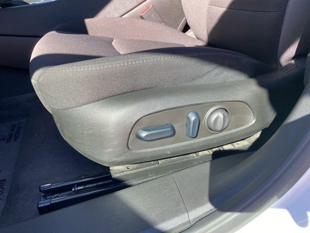 Used 2024 Chevrolet Malibu LT image 23