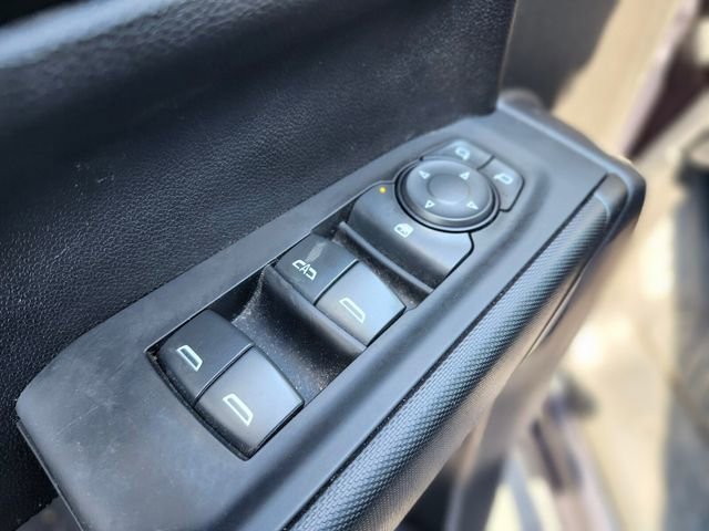 Used 2023 Chevrolet Silverado 1500 Custom AWD/4WD image 17