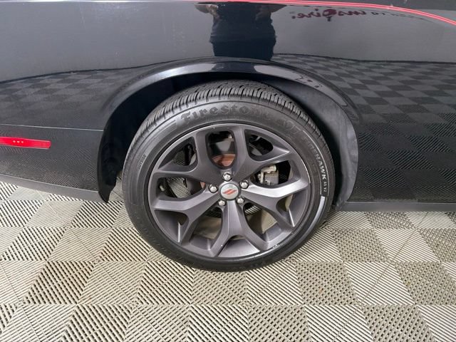 Used 2018 Dodge Challenger SXT Plus RWD image 19