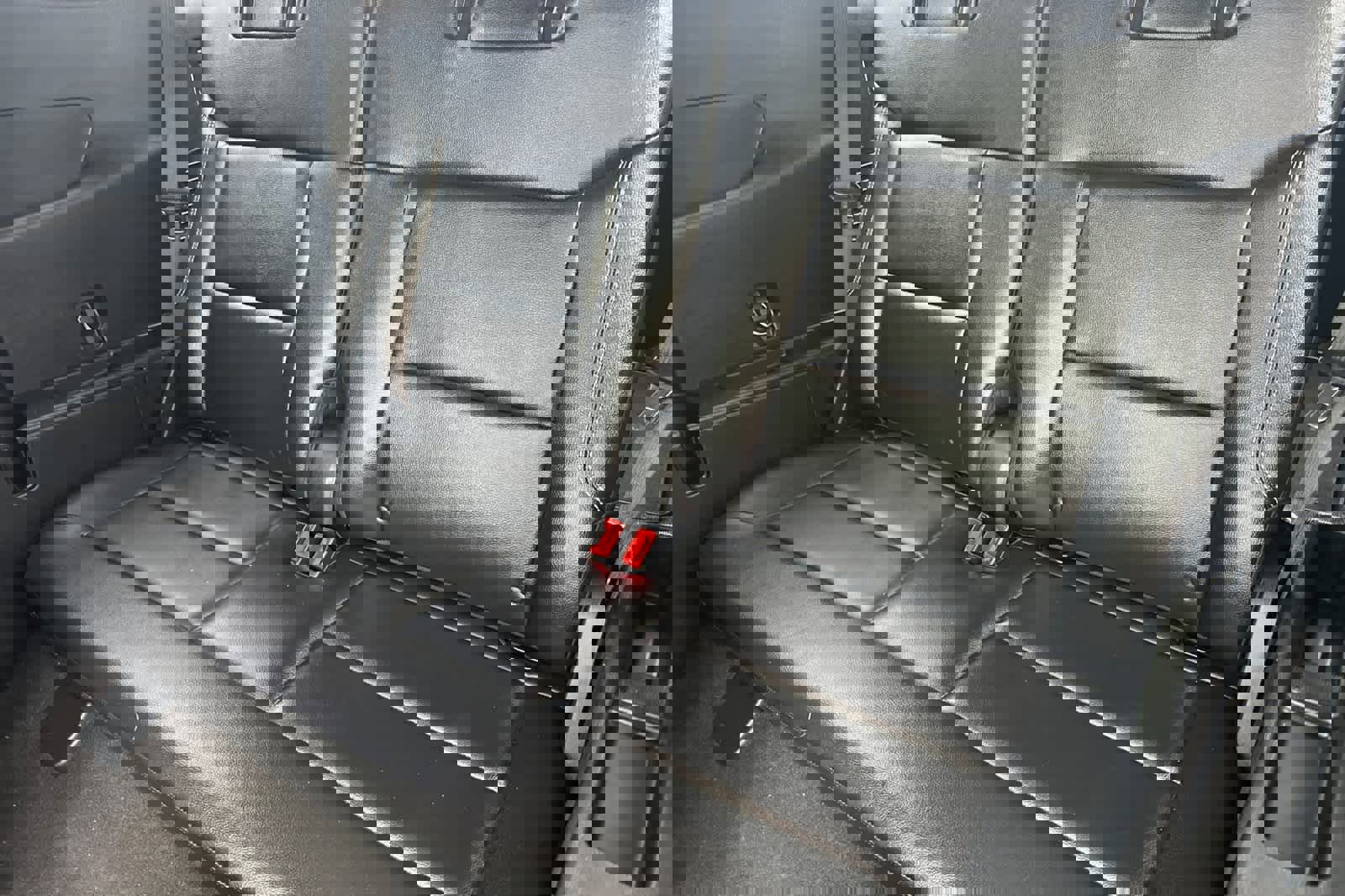 Certified 2020 Ford Explorer ST w/ ST Street Pack image 15