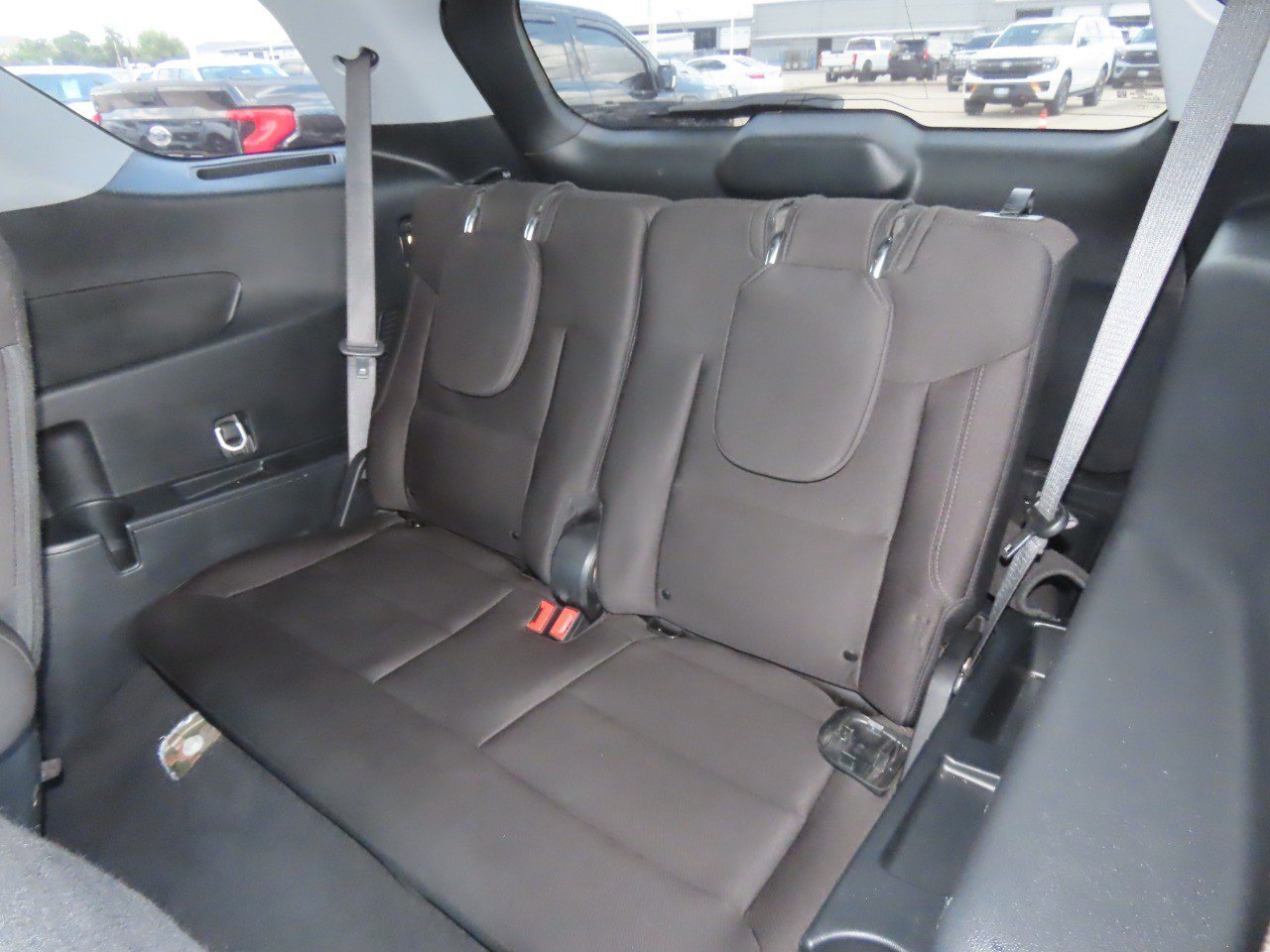 Certified 2023 Ford Explorer XLT RWD image 22