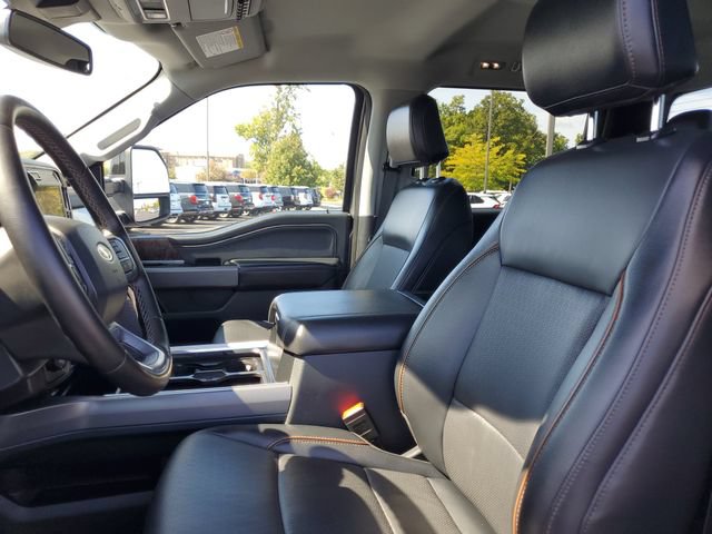Certified 2025 Ford F250 Lariat w/ Black Appearance Package AWD/4WD image 11