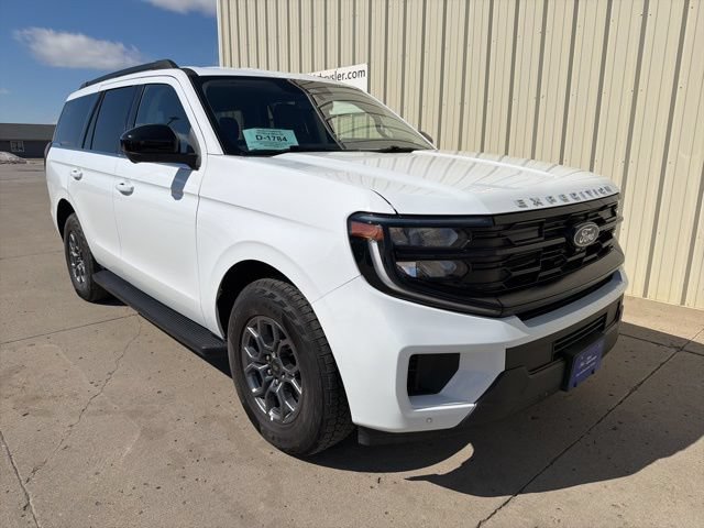 Certified 2025 Ford Expedition Active AWD/4WD image 2