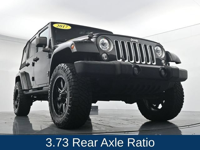 Used 2017 Jeep Wrangler Unlimited Sahara w/ Max Tow Package AWD/4WD image 27