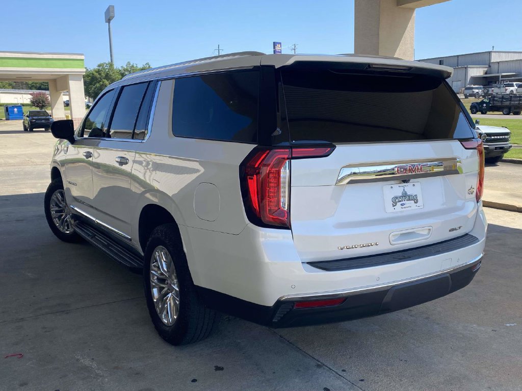 Used 2023 GMC Yukon XL SLT RWD image 5