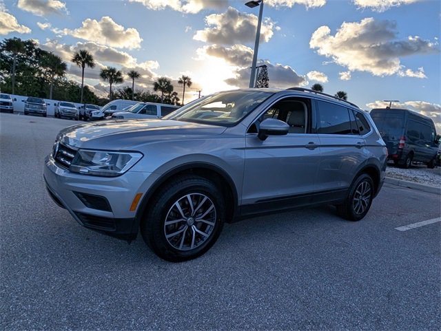 Used 2019 Volkswagen Tiguan SE image 3