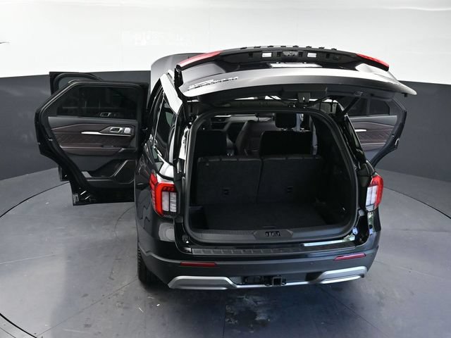 Certified 2025 Ford Explorer Platinum w/ LUX Leather Package AWD/4WD image 45