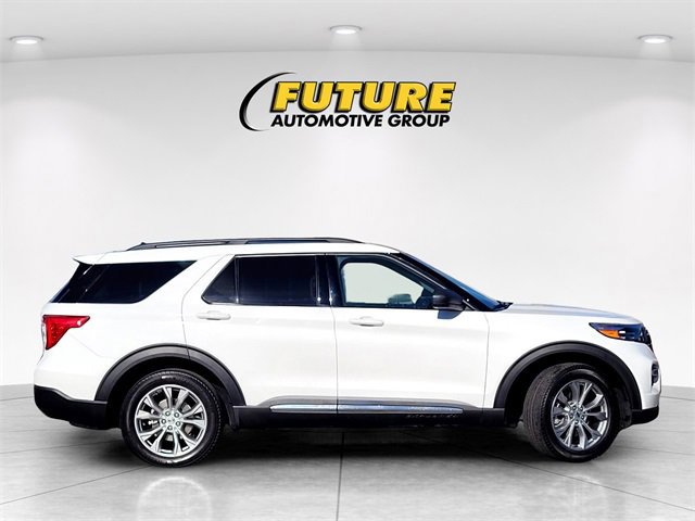 Certified 2022 Ford Explorer XLT w/ Equipment Group 202A image 6