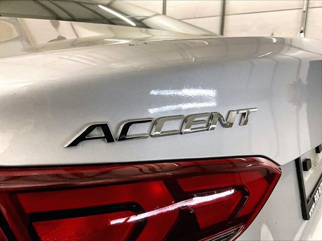 Used 2022 Hyundai Accent SEL FWD image 13