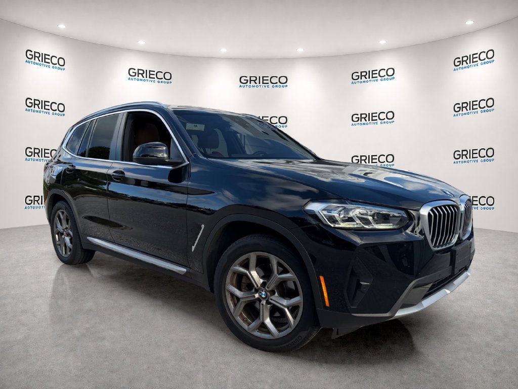 Used 2022 BMW X3 xDrive30i w/ Premium Package 2
