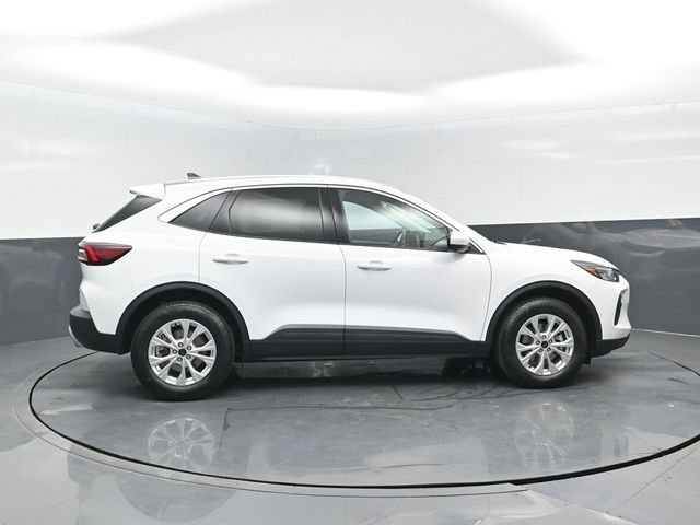 Certified 2023 Ford Escape Active w/ Tech Pack #2 AWD/4WD image 3