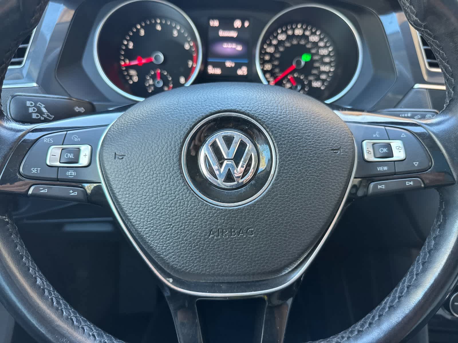 Used 2019 Volkswagen Tiguan SE w/ Panoramic Sunroof Package FWD image 25