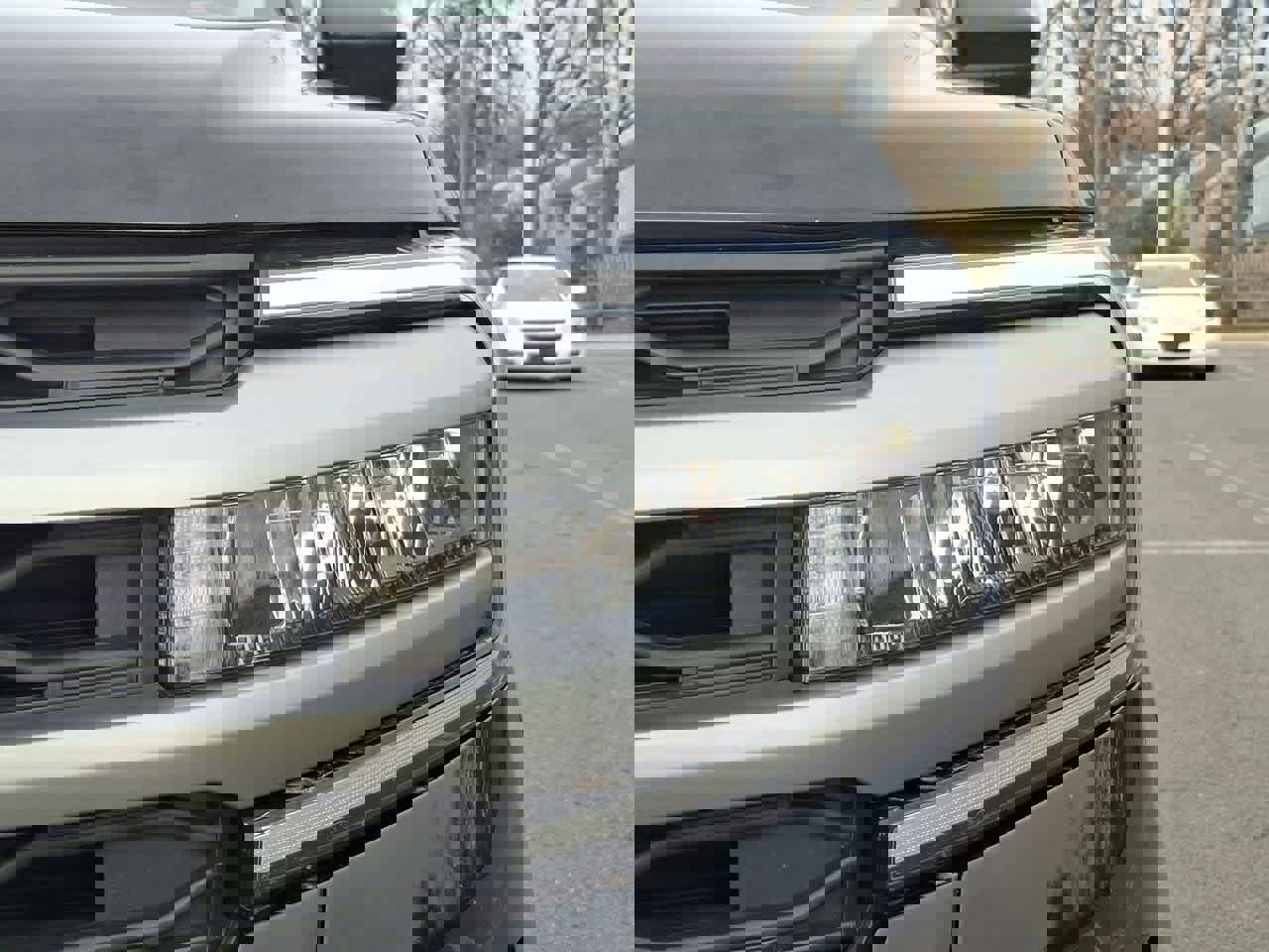 Certified 2024 Ford Expedition XLT image 30