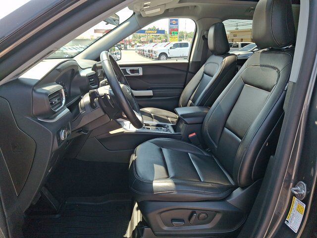 Certified 2020 Ford Explorer XLT w/ Equipment Group 202A AWD/4WD image 15