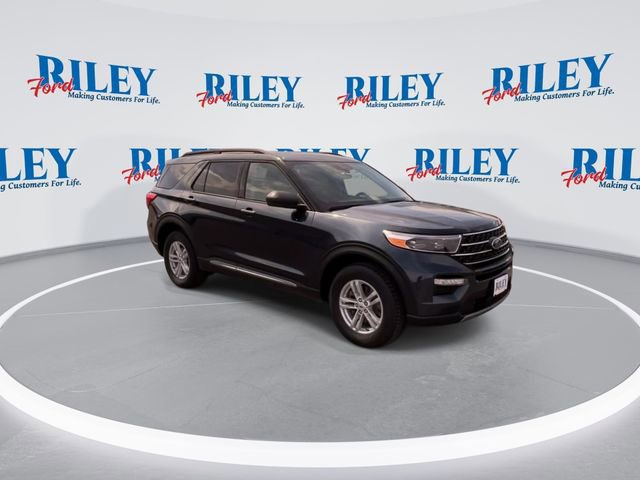 Certified 2023 Ford Explorer XLT w/ Equipment Group 202A AWD/4WD image 8