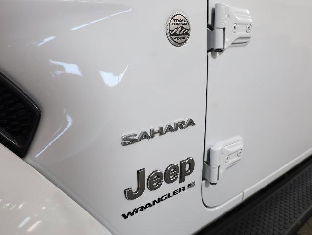 Used 2024 Jeep Wrangler Unlimited Sahara w/ Safety Group image 24